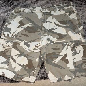 Wrangler Cargo Shorts